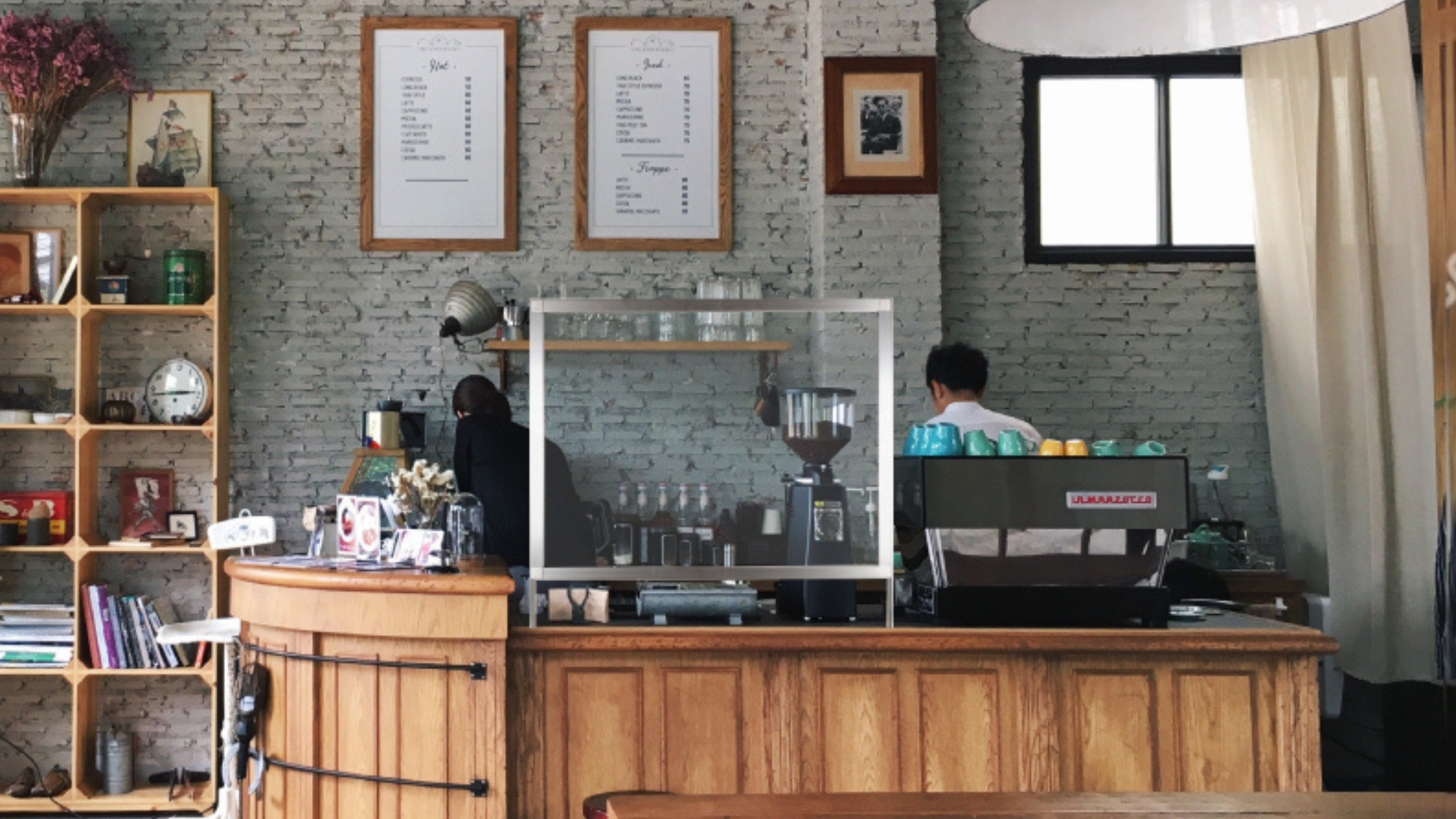The MediPanel™ Countertop Screen is shown at the register of a store.