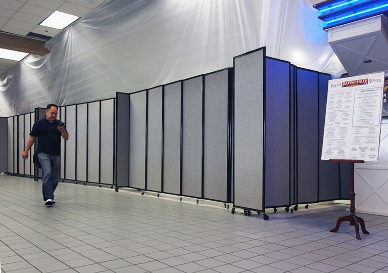 DFW Airport Construction Room Dividers