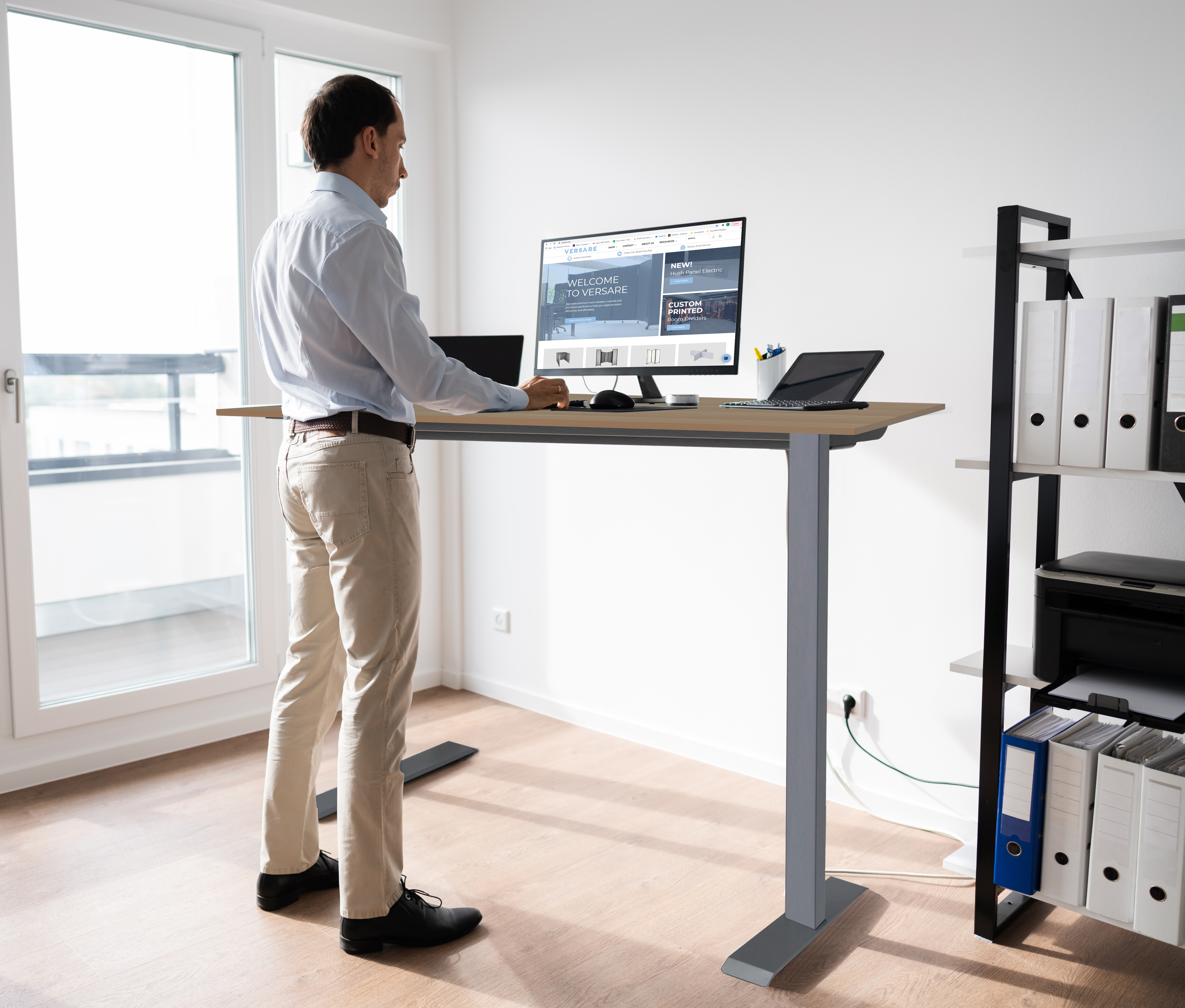 Ergonomic Desk that can be set to standing