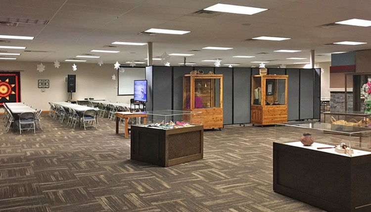 museum room partition