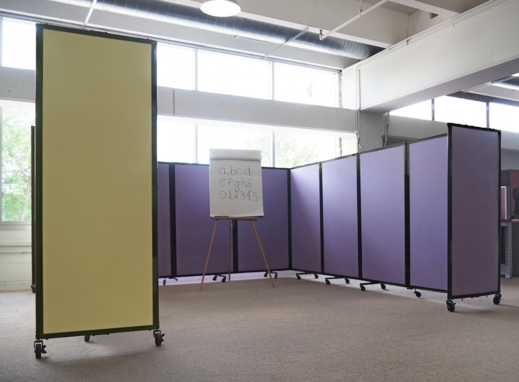portable classroom partitions